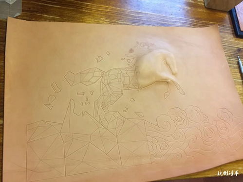 论一幅独一无二的马皮塑画的诞生 欣赏皮塑浮雕之美